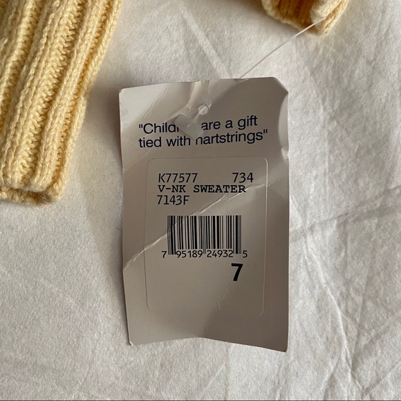 Kitestring’s Gold V neck sweater Size 7 Unisex - Picture 4 of 6